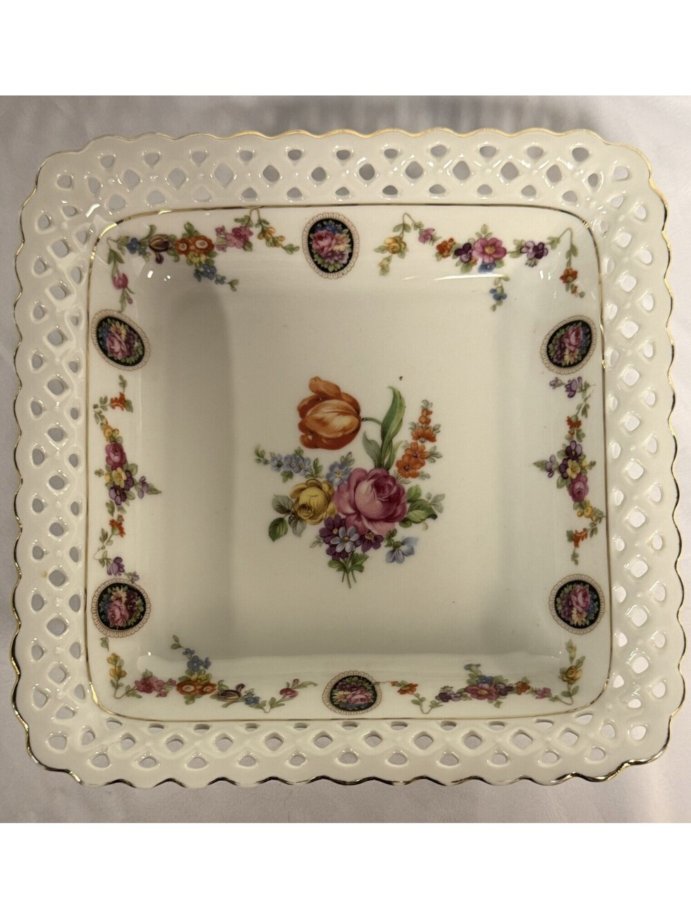 Vintage Schumann Reticulated Porcelain Bowl Eleanor Bavaria 8 3/8 Square